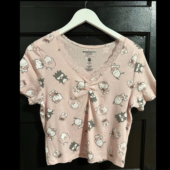Hello Kitty Pink Top - Picture 3 of 8